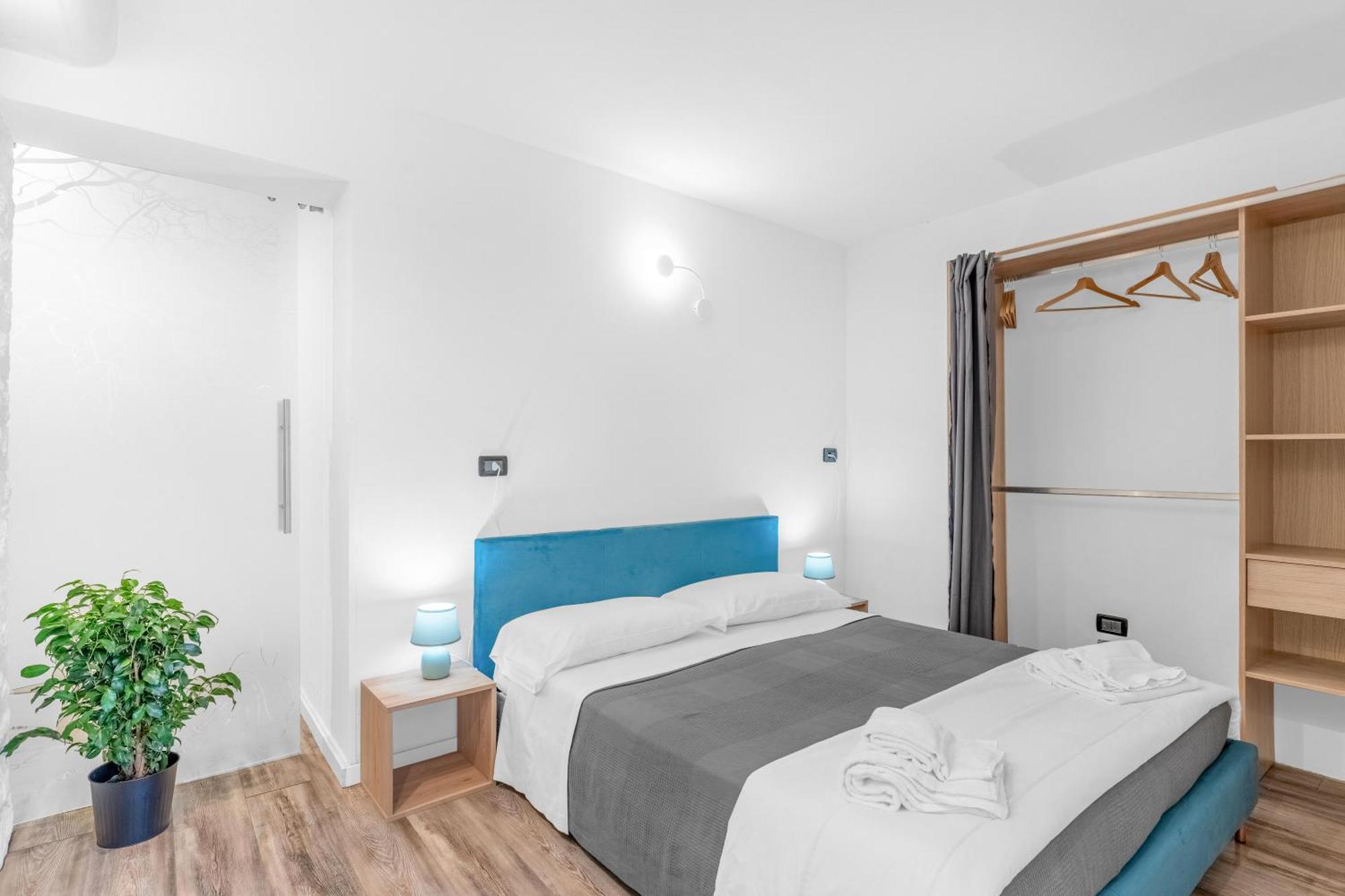 -Free Pool And Parking- Garda House Apartments كاستلْنْيوفو ديل غارد المظهر الخارجي الصورة