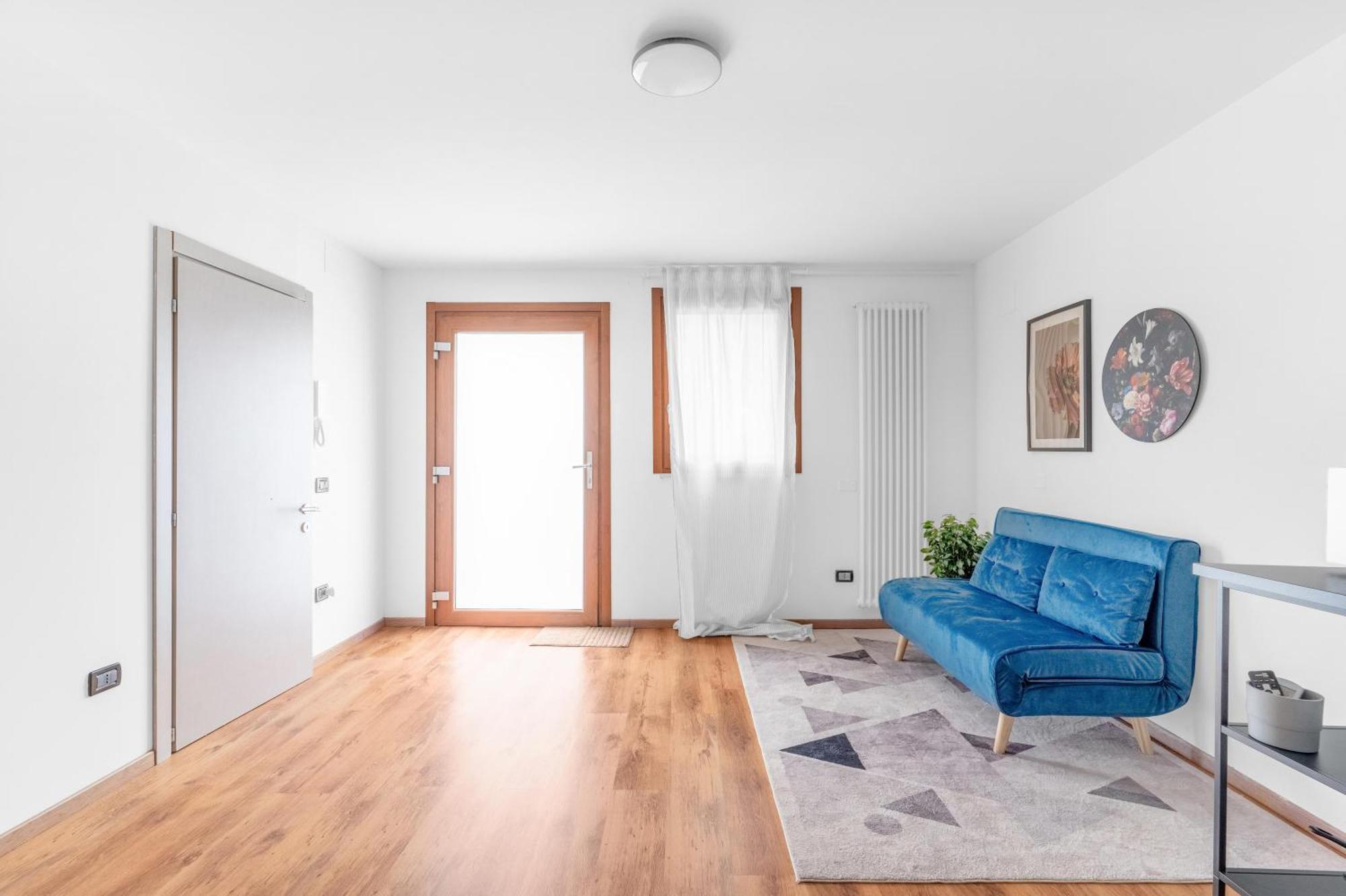 -Free Pool And Parking- Garda House Apartments كاستلْنْيوفو ديل غارد المظهر الخارجي الصورة