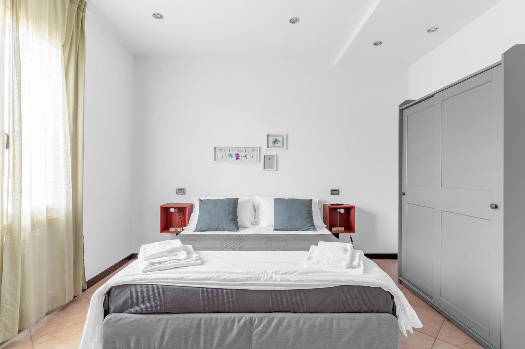 -Free Pool And Parking- Garda House Apartments كاستلْنْيوفو ديل غارد المظهر الخارجي الصورة