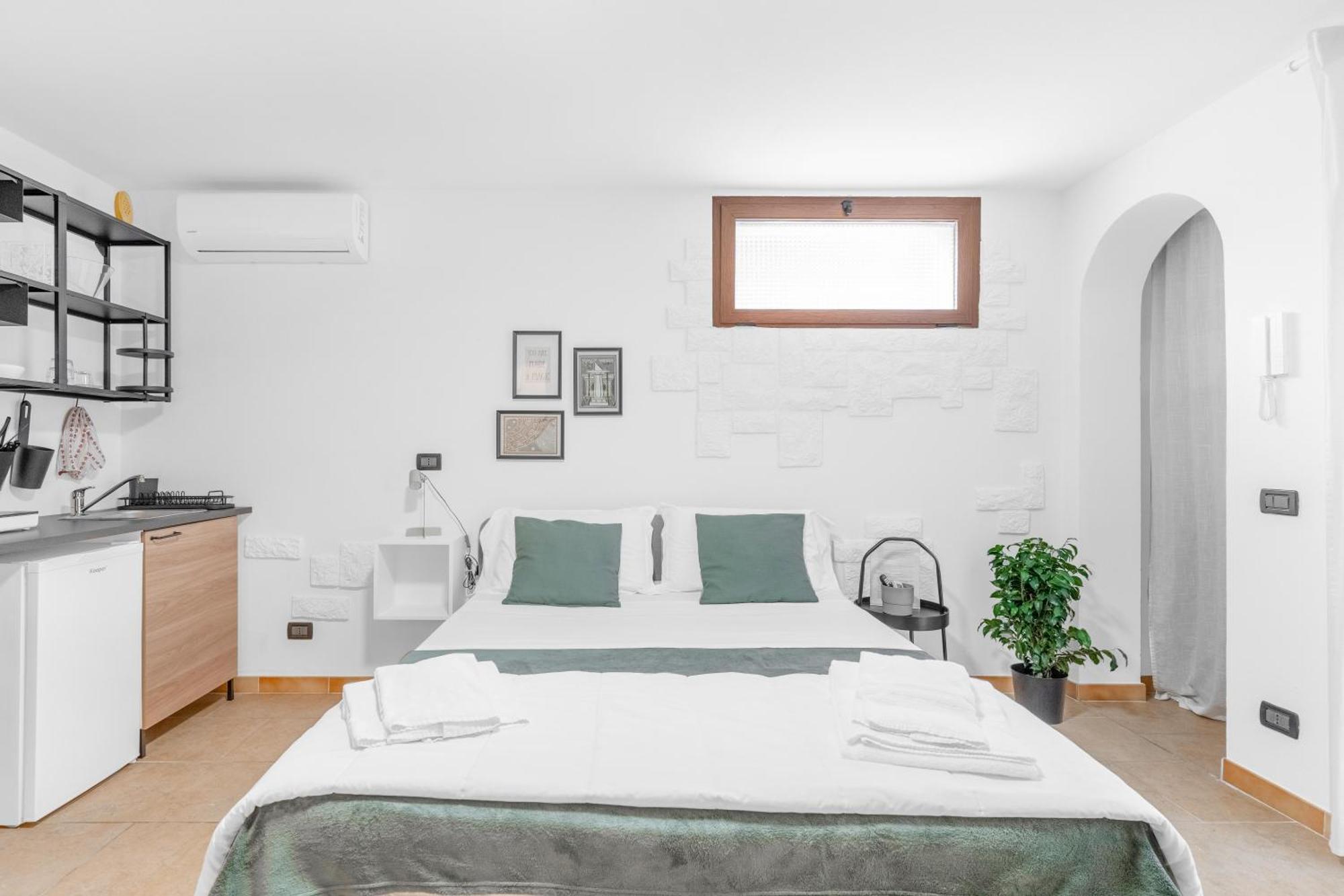 -Free Pool And Parking- Garda House Apartments كاستلْنْيوفو ديل غارد المظهر الخارجي الصورة